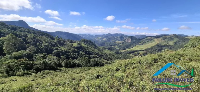 Imagem Terreno com Vista Espetacular em Gonçalves, Terra Fria