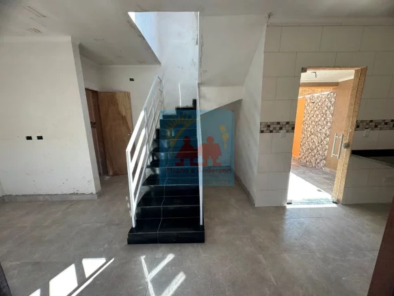 Imagem Sobrado em Condomínio na Praia do Cibratel em Itanhaém - 2 Suítes, Piscina e Churrasqueira Privativa 315mil