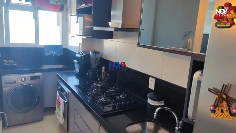 Imagem More hoje mesmo em um belo apartamento de 2 quartos com suíte a poucas quadras da praia de Itaparic...
