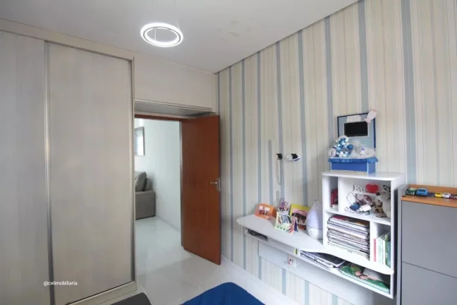 Imagem Esta ampla casa de aproximadamente 180 m² oferece um ambiente acolhedor, funcional e muito bem dist...