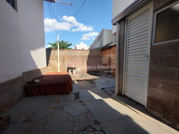 Imagem Casa à venda no Bairro Vila Nogueira, Campinas/SP, em localização tranquila e segura, a apenas um...