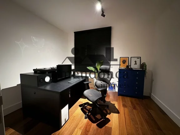 Imagem Apartamento com 154m² na Rua Oscar Freire, reformado, mobiliado, pronto para morar!