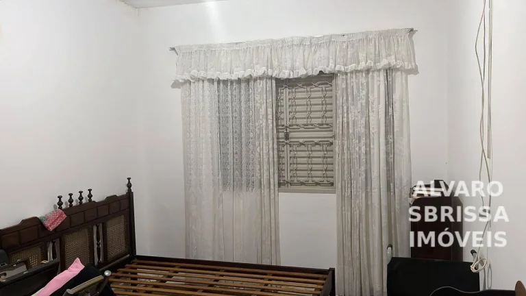 Imagem Casa ampla com 453 m2 para uso comercial ou residencial á venda com 3 dormitórios no B Brasil região nobre da cidade de Itu SP