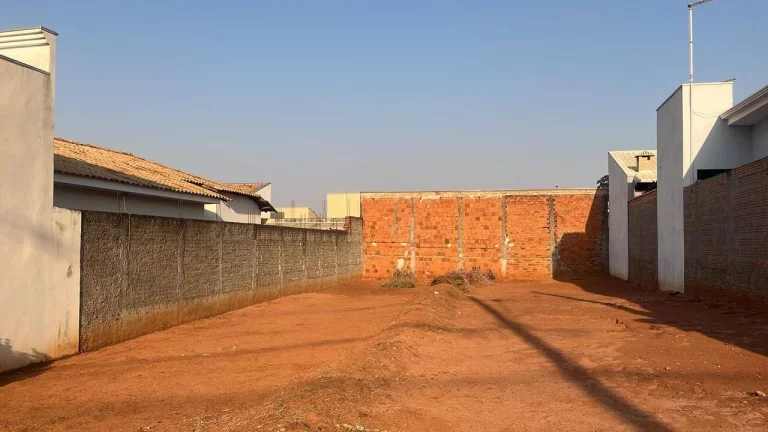 Imagem Terreno no centro de Pindorama