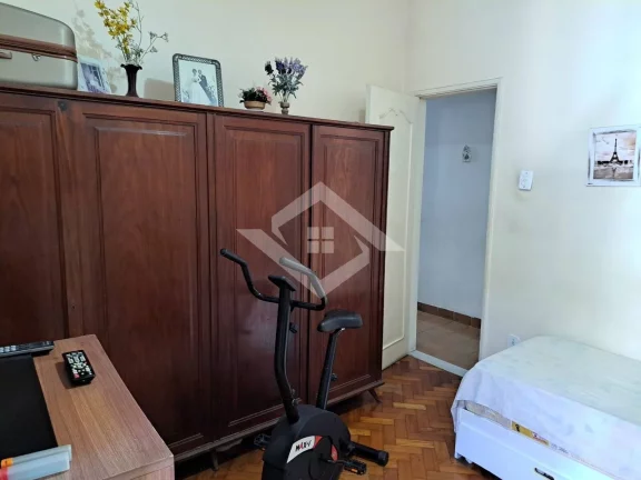Imagem Apartamento de 3 Quartos para Venda em Copacabana com 120 m²
