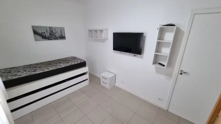 Imagem MARAVILHOSO APARTAMENTO NA PRAIA DE PITANGUEIRAS, 3 DORM. SENDO 1 SUÍTES, 1 VAGA DE GARAGEM, TOTALMENTE REFORMADO.