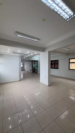 Imagem Excelente sala comercial disponível para locação na rua voluntários da franca ao lado da praça da catedral de Franca/SP