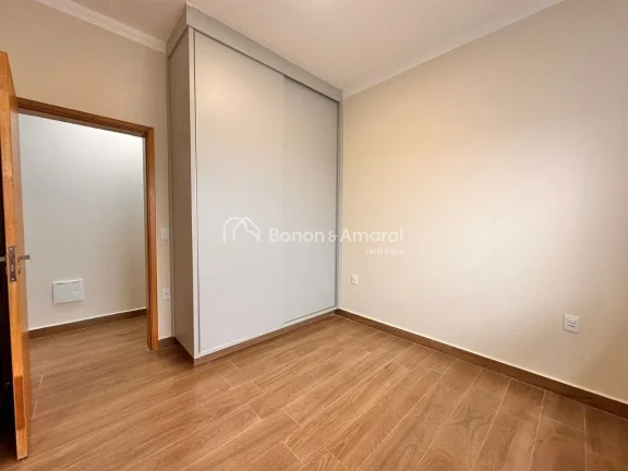 Imagem Casa térrea nova com 03 suítes à venda no Condomínio Residencial Royal Garden, Parque Brasil 500...
