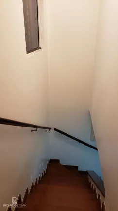 Imagem Maravilhosa casa assobradada com 3 suites e muito espaço para o conforto da sua familia