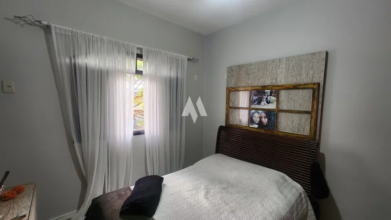 Imagem Casa Duplex na Vila São Jorge, São Vicente – Ampla, Confortável - 3 dormitórios, sendo uma suíte