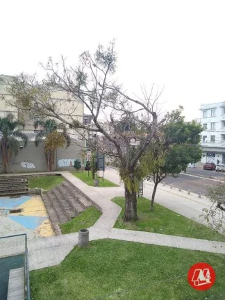 Imagem Sobrado com 3 dormitórios para alugar, 144 m² por R$ 2.023,00/mês - São João - Porto Alegre/RS