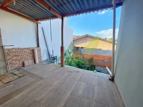 Imagem Casa à Venda no Jardim Maristela em Atibaia: Conforto e Praticidade