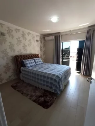Imagem Sobrado para Venda em Maringá, Jardim Fregadoli, 3 dormitórios, 1 suíte, 2 banheiros, 2 vagas