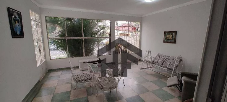 Casa com 4 Quartos à Venda, 225 m² em Casa Amarela - Recife