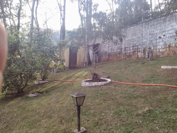 Imagem Bela Chácara Financiamento Bancário em Condomínio Fechado