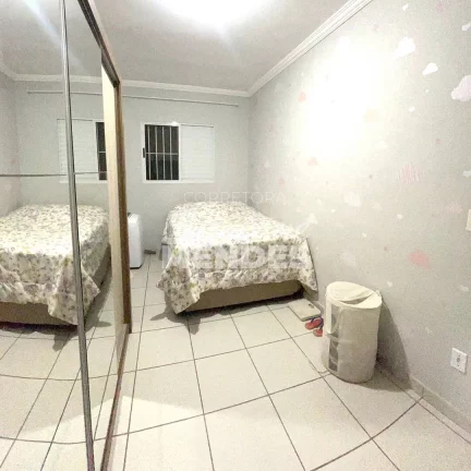Imagem Oportunidade! Excelente apartamento 75 m² no Edifício Hemã