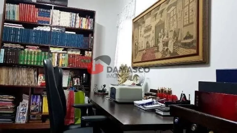 Imagem Sobrado à venda 3 Quartos, 3 Suites, 5 Vagas, 326M², Santa Maria, Santo André - SP