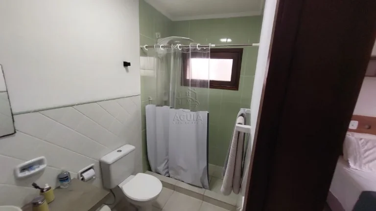 Imagem Casa em condomínio com segurança 24 horas localizado no Horto