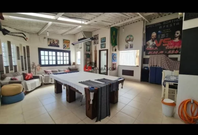 Imagem Casa à venda 2 Quartos, 1 Suite, 4 Vagas, 174M², Santa Maria, Santo André - SP
