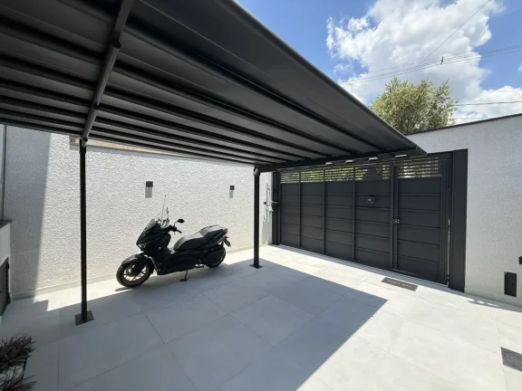 Imagem Linda Casa Mobiliada com Piscina - Condomínio Nova Jaguari