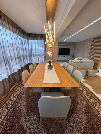 Imagem Apartamento com 3 suítes e 2 vagas de garagem no Centro de Itajaí