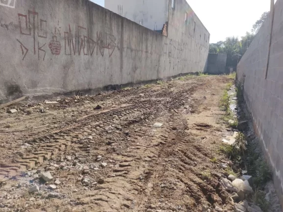 Imagem Terreno à venda, 420 m² por R$ 330.000,00 - Caxangá - Suzano/SP