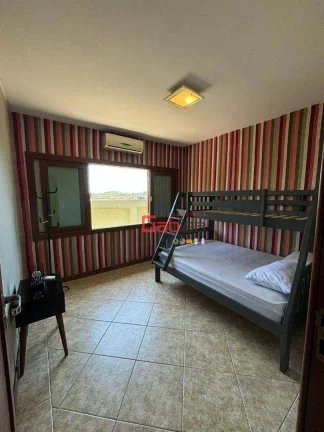 Imagem Casa com 3 dormitórios à venda, 250 m² por R$ 2.000.000,00 - Praia do Siqueira - Cabo Frio/RJ