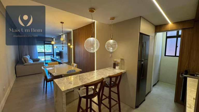 Imagem Apartamento com 2 quartos, 1 suíte, mobiliado, sacada com churrasqueira à venda, 82 m² por R$ 843.000 - Bairro Ahú - Curitiba/PR