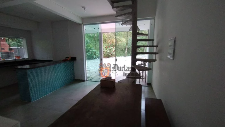 Imagem Sobrado com 3 dormitórios à venda, 110 m² por R$ 538.000,00 - Boiçucanga - São Sebastião/SP