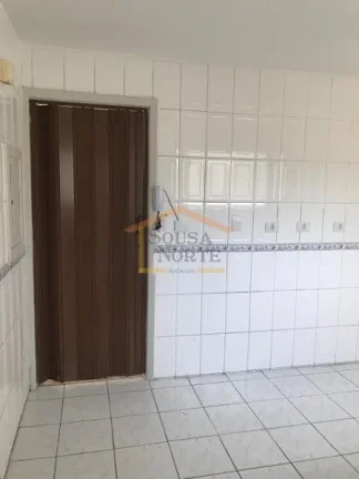 Imagem Apartamento com 3 dormitórios, sendo 1 de empregada e 2 com armários planejados, sala ampla para 2...