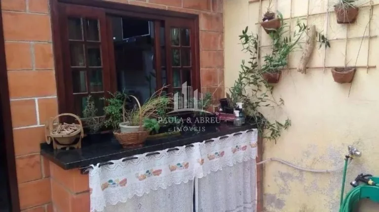 Imagem Casa Assobradada 200m², 8 metros de frente, Churrasqueira, Dormitórios, 2 Banheiros, 3 Vagas, Financia, Jardim Bela Vista, Mauá-SP