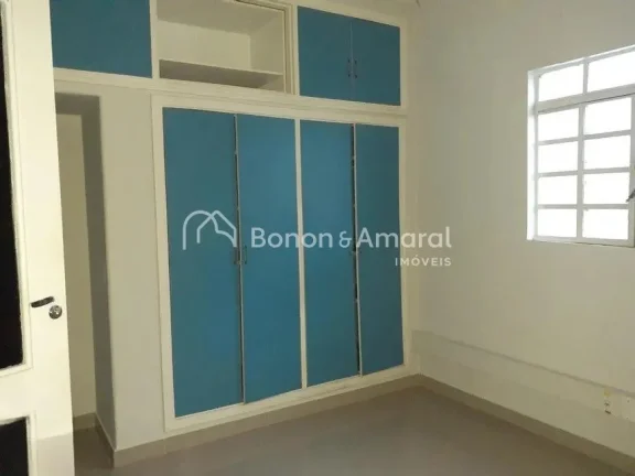 Imagem Imóvel Comercial com 441 m² e 17 salas, terreno de 800,00 metros no Jardim Chapadão - Campinas/SP