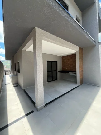 Imagem Sobrado à venda com 3 quartos, sendo 3 suítes, em Jardim Maristela, Atibaia - SP