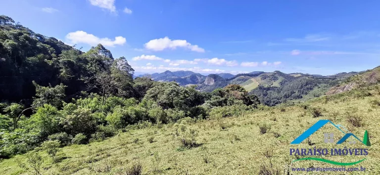 Imagem Terreno com Vista Espetacular em Gonçalves, Terra Fria
