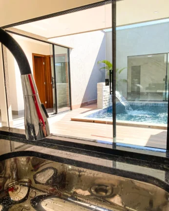 Imagem Casa De 3/4 Sendo 1 Suite No Ravena Sozinha No Lote
