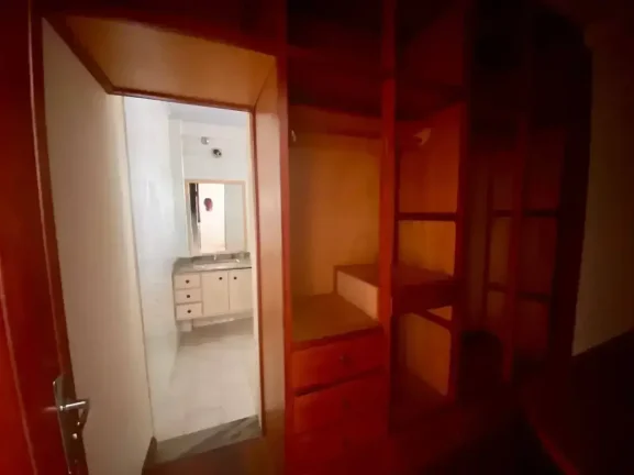 Imagem Amplo Apartamento com 4 quartos, próximo à Faculdade de Medicina