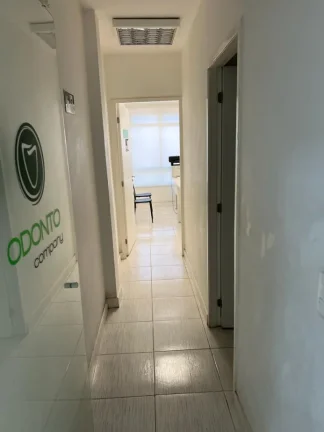 Imagem Salas Comerciais na Cidade Ademar