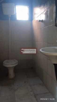 Imagem Casa para Alugar sendo duas casas no mesmo quintal no Jardim Maria Rita, SP, 123m², 2 Banheiros