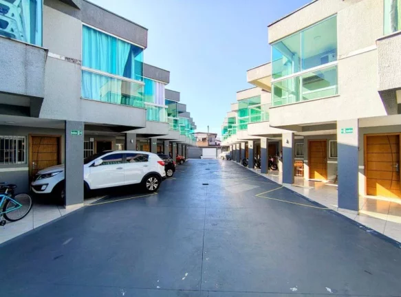 Imagem CASA COM 70 m² - TUDE BASTOS - PRAIA GRANDE SP
