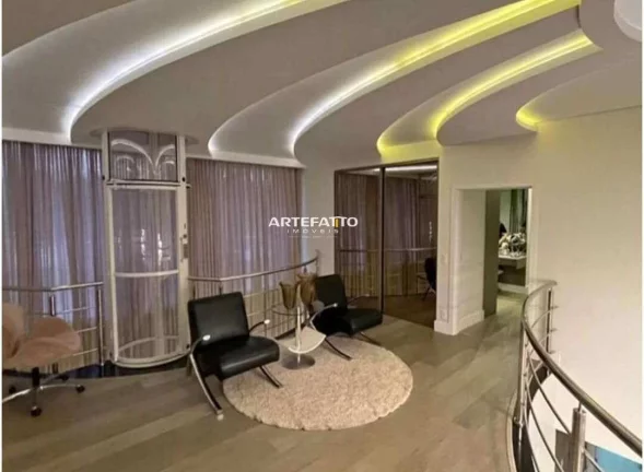 Imagem Casa à venda, com 3 quartos, 1028m2