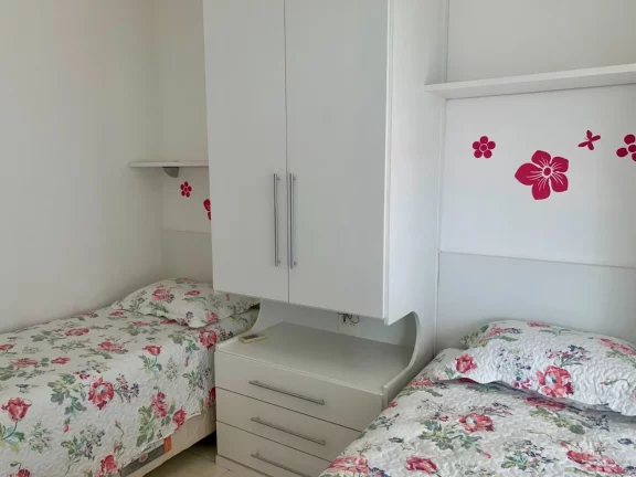 Imagem Apartamento na Riviera Módulo 07: 3 suítes, 2 salas, 2 vagas. Pé na areia em Riviera de São Lourenço. Aproveite essa oportunidade!