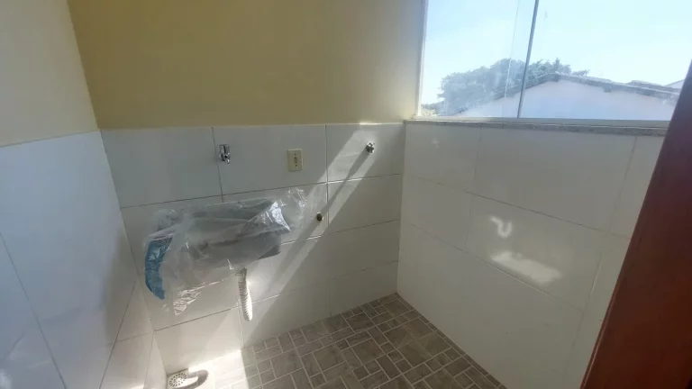 Imagem Apartamento para Aluguel em Maricá/RJ - 2 Dorm. 60 m2 Área Útil