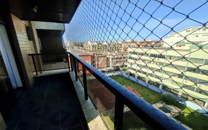 Imagem Cobertura com 3 dormitórios para locação fixa no Centro de Cabo Frio/RJ