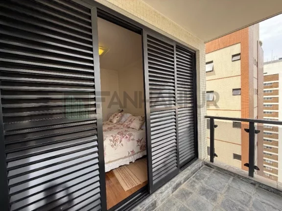 Imagem Locação em Condomínio de Alto Padrão em Indianópolis, São Paulo-SP: 3 Quartos, 1 Suíte, 2 Salas, 3 Banheiros, 4 Vagas, 154m².