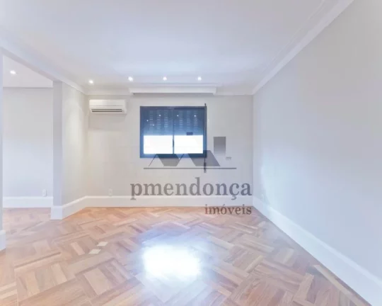 Imagem Apartamento Duplex reformado na rua Alagoas, 285 m2