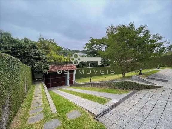 Imagem Linda casa - Miolo da Granja Viana: 4 dorm.s (2 suítes), piscina, gourmet..
