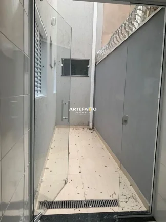 Imagem Apartamento Zanetti, 2 dorm. sendo 1 suíte, 2 vagas garagem. Térreo