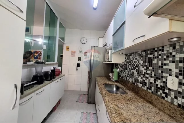 Imagem Casa á venda com 2 quartos com 93m² em Bento Ribeiro - Rio de Janeiro