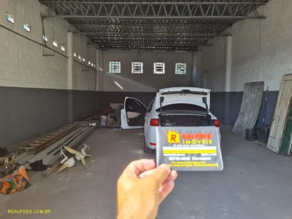 Imagem Galpão para Locação em DUQUE DE CAXIAS, Figueira, 2 banheiros