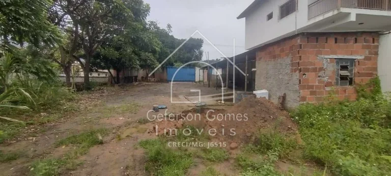 Imagem Lote á Venda - Com 165M² - Centro - Mantena - MG